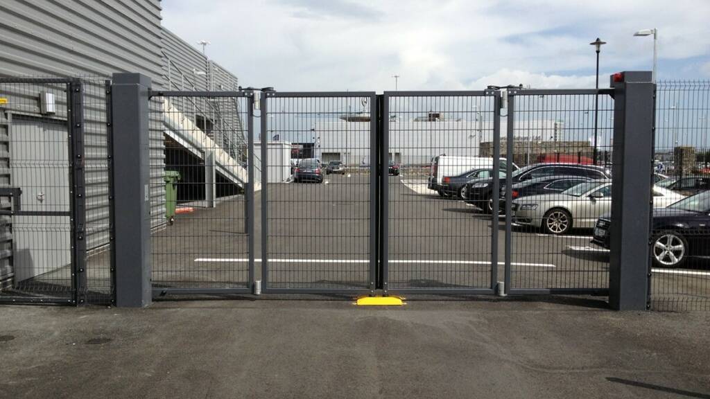 Bi Folding Gate